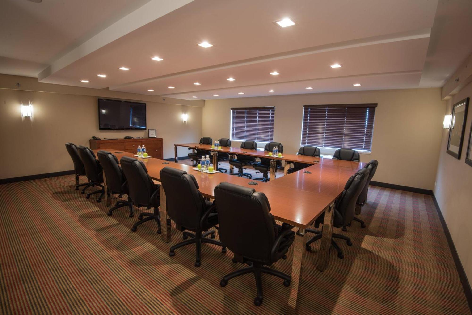 Four Points By Sheraton Winnipeg South Bagian luar foto